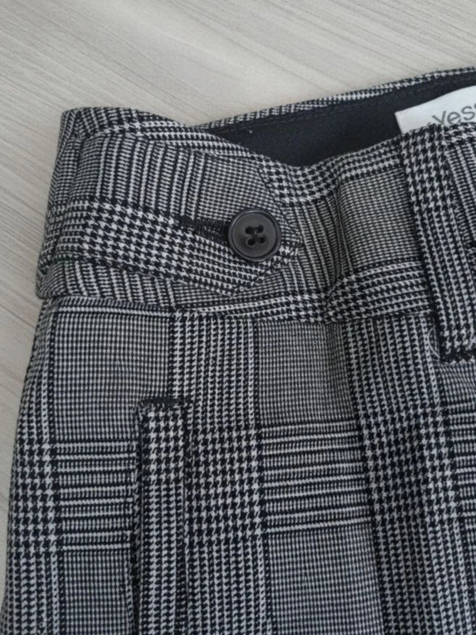 C&A Glen Plaid getailleerde grijze corporate old money chinobroek – photo 5